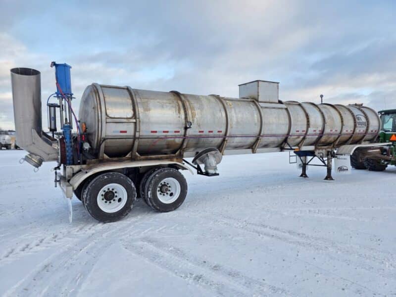 U-4844 1994 Polar 7000 Gallon Stainless Steel Semi Tanker