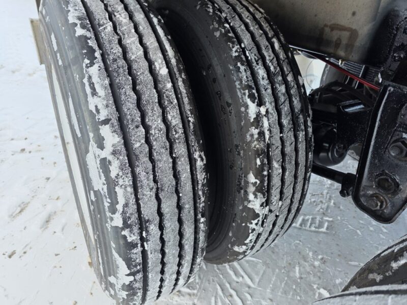 U-4844 1994 Polar 7000 Gallon Stainless Steel Semi Tanker