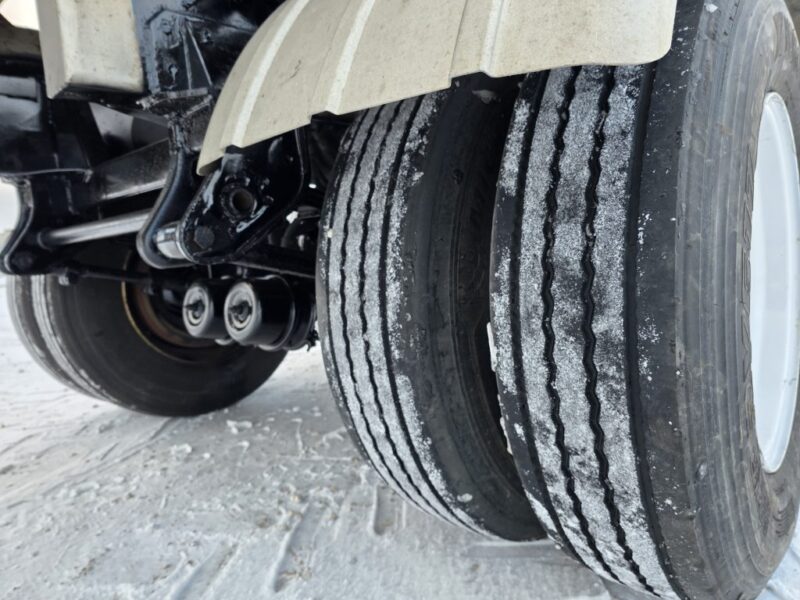 U-4844 1994 Polar 7000 Gallon Stainless Steel Semi Tanker