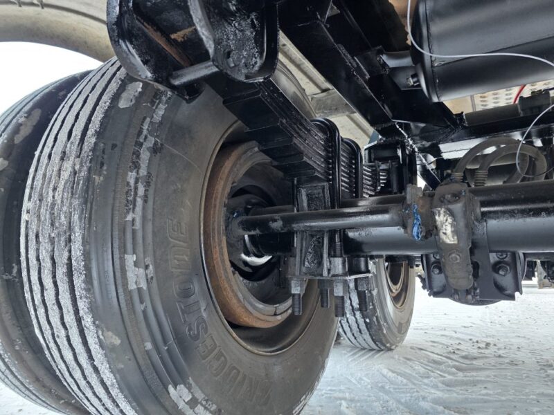 U-4844 1994 Polar 7000 Gallon Stainless Steel Semi Tanker