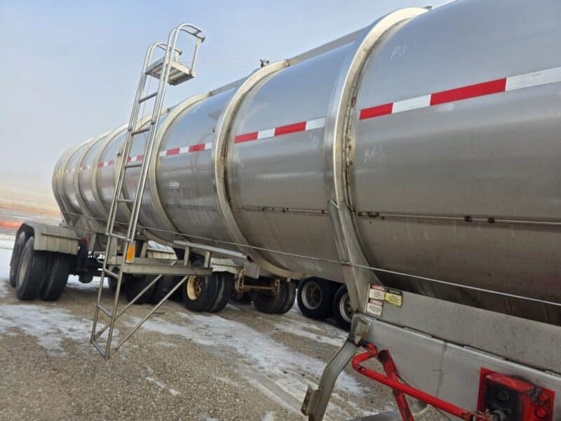 U-4840 1995 Bar-Bel 7500 Gallon Stainless Steel Semi Tanker