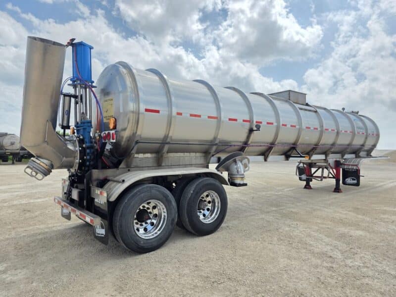 20″ Swivel Tube U-4840 1995 Bar-Bel 7500 Gallon Stainless Steel Semi Tanker