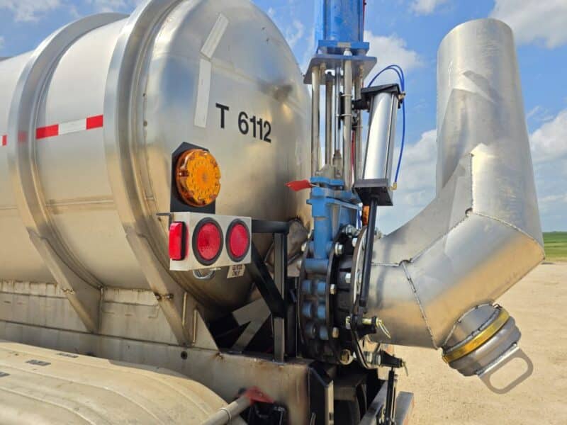 20″ Swivel Tube U-4840 1995 Bar-Bel 7500 Gallon Stainless Steel Semi Tanker