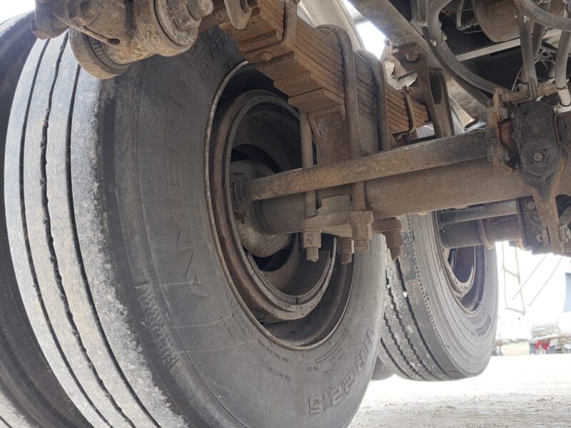 U-4842 1993 Bar-Bel 8000 Gallon Stainless Steel Semi Tanker