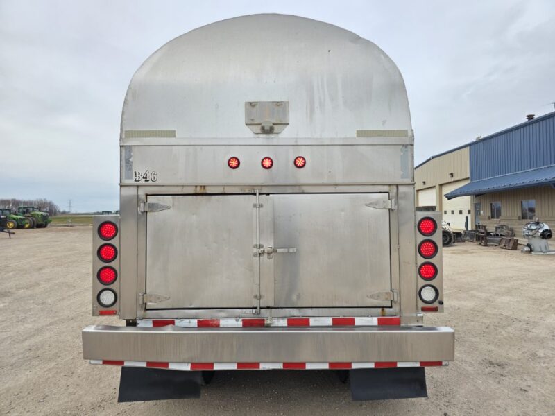 U-4846 1997 Walker 6750 Gallon Stainless Steel Semi Tanker
