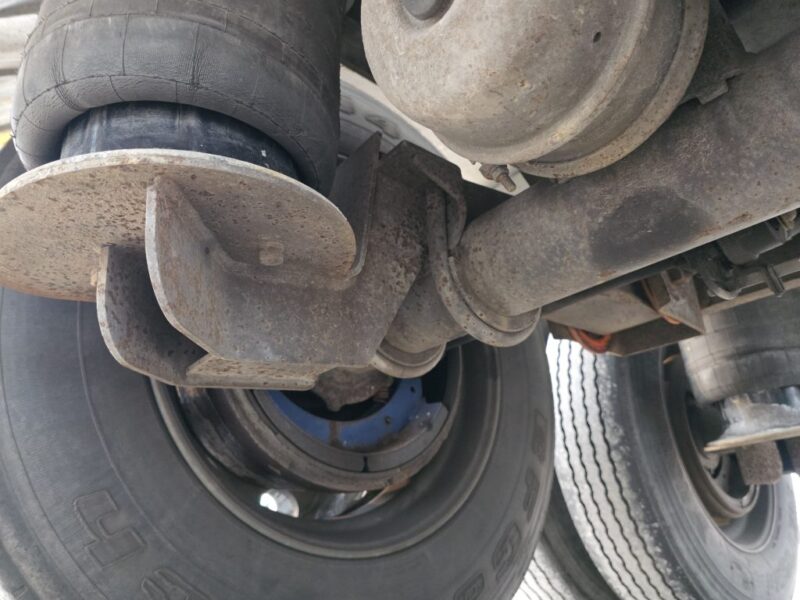 U-4846 1997 Walker 6750 Gallon Stainless Steel Semi Tanker