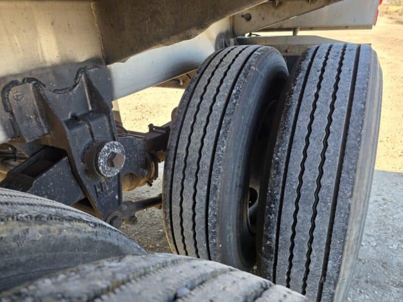 U-4847 1990 Heil 7000 Gallon Stainless Steel Semi Tanker