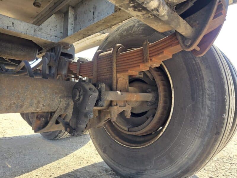 U-4847 1990 Heil 7000 Gallon Stainless Steel Semi Tanker