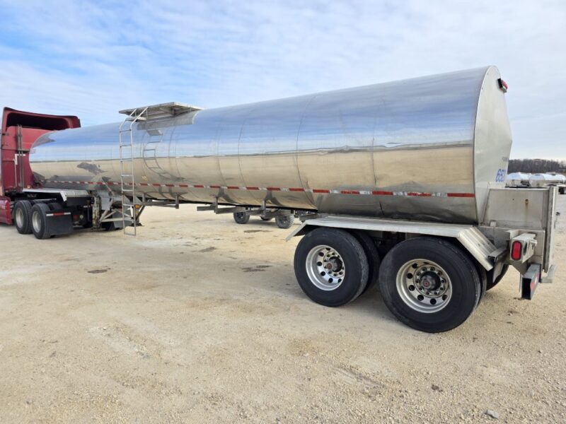 U-4849 1991 STE 6500 Gallon Stainless Steel Semi Tanker