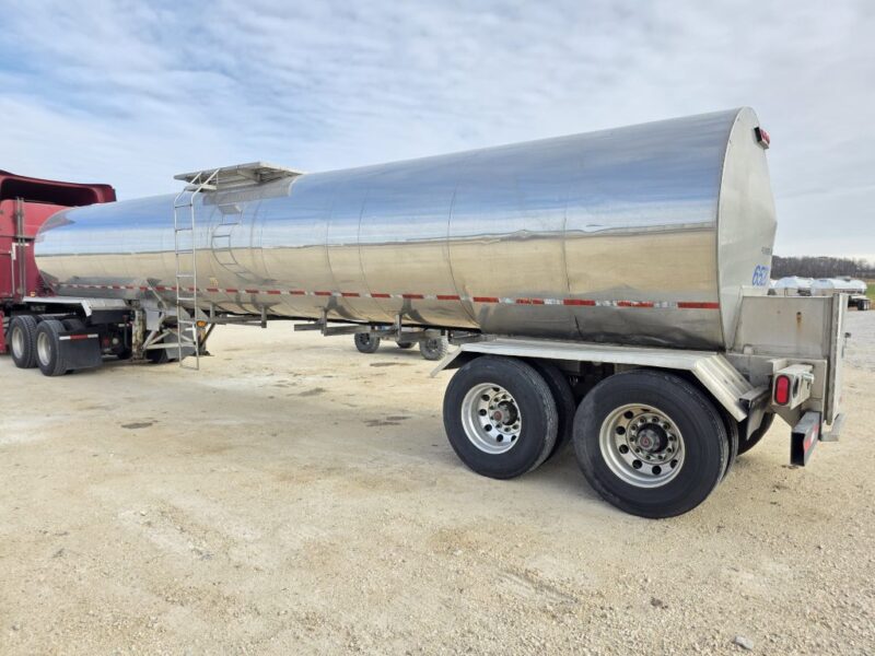 U-4849 1991 STE 6500 Gallon Stainless Steel Semi Tanker