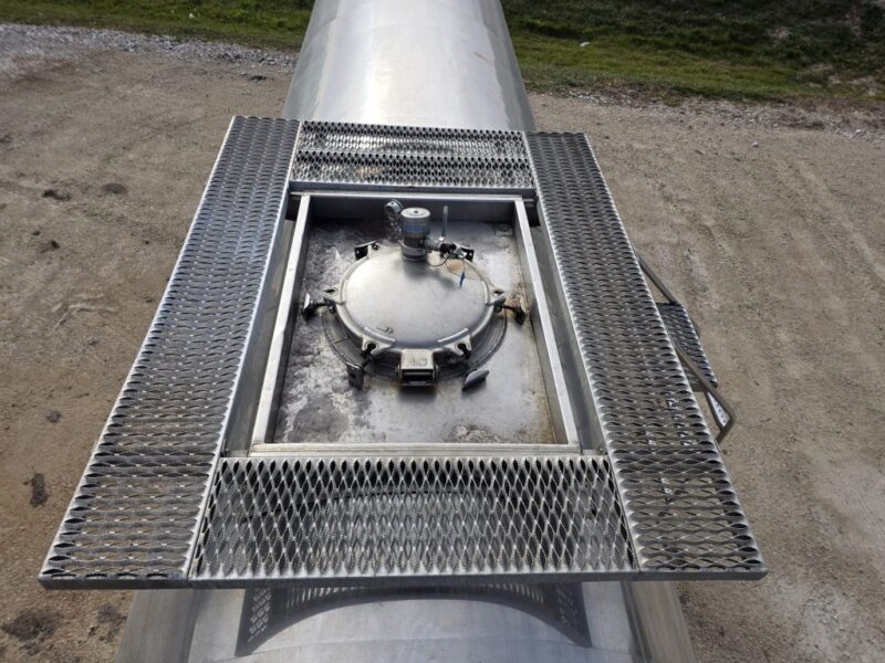 U-4849 1991 STE 6500 Gallon Stainless Steel Semi Tanker