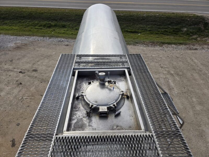 U-4849 1991 STE 6500 Gallon Stainless Steel Semi Tanker