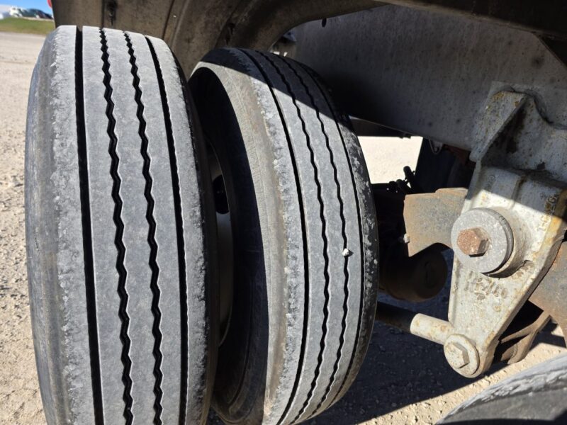 U-4848 1989 Bar-Bel 7000 Gallon Stainless Steel Semi Tanker