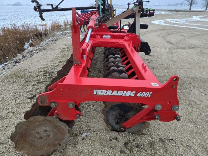 20′ Pottinger Tillage TerraDisc with Cat 3 Quick Hitch