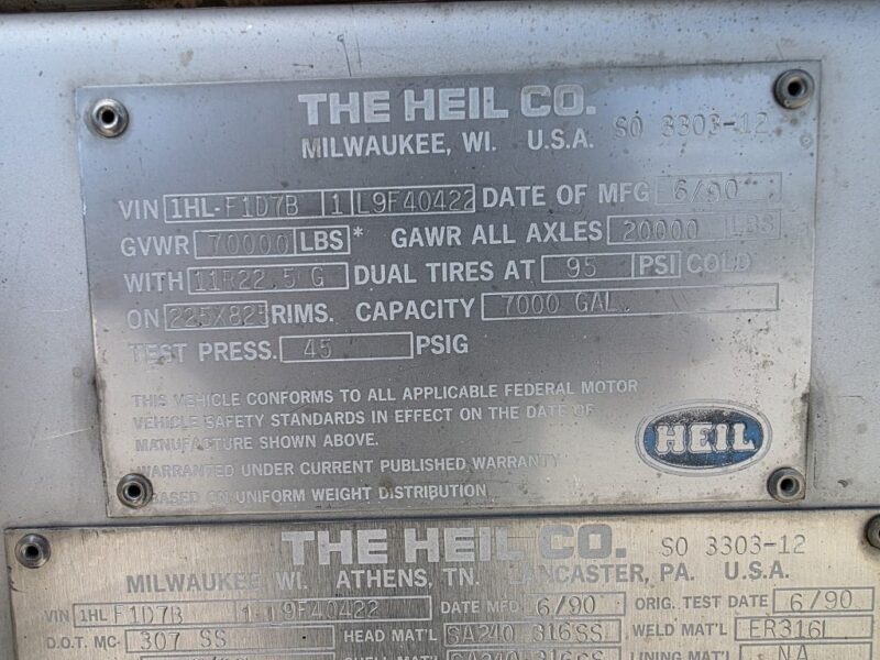 U-4847 1990 Heil 7000 Gallon Stainless Steel Semi Tanker