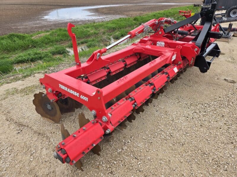 20′ Pottinger Tillage TerraDisc with Cat 3 Quick Hitch