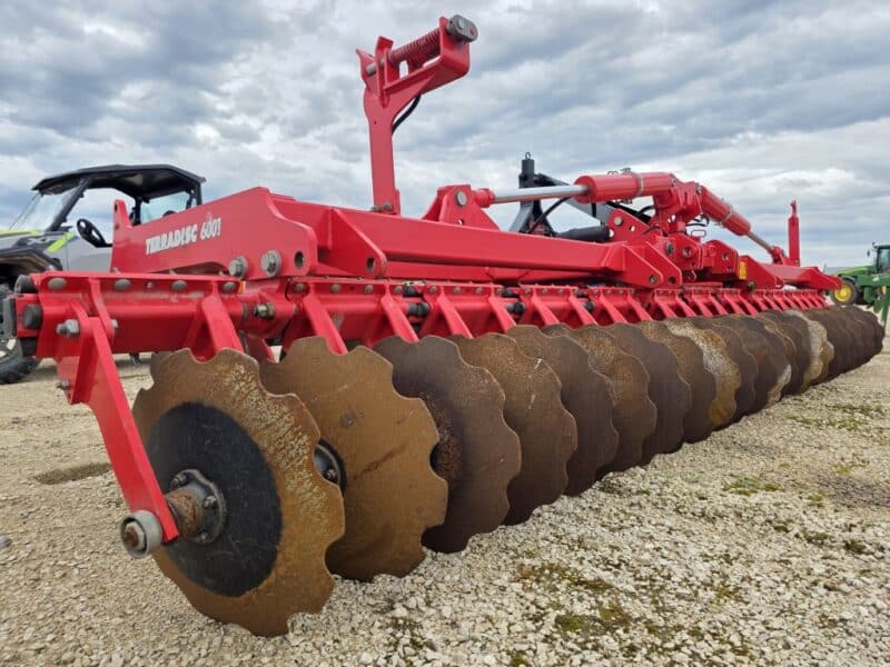 20′ Pottinger Tillage TerraDisc with Cat 3 Quick Hitch