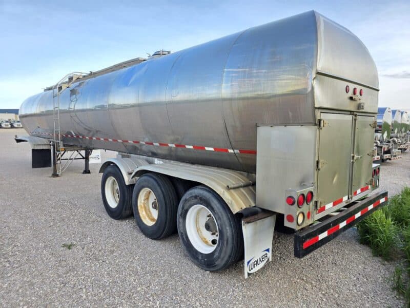U-4842 1993 Bar-Bel 8000 Gallon Stainless Steel Semi Tanker