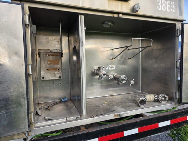 U-4842 1993 Bar-Bel 8000 Gallon Stainless Steel Semi Tanker