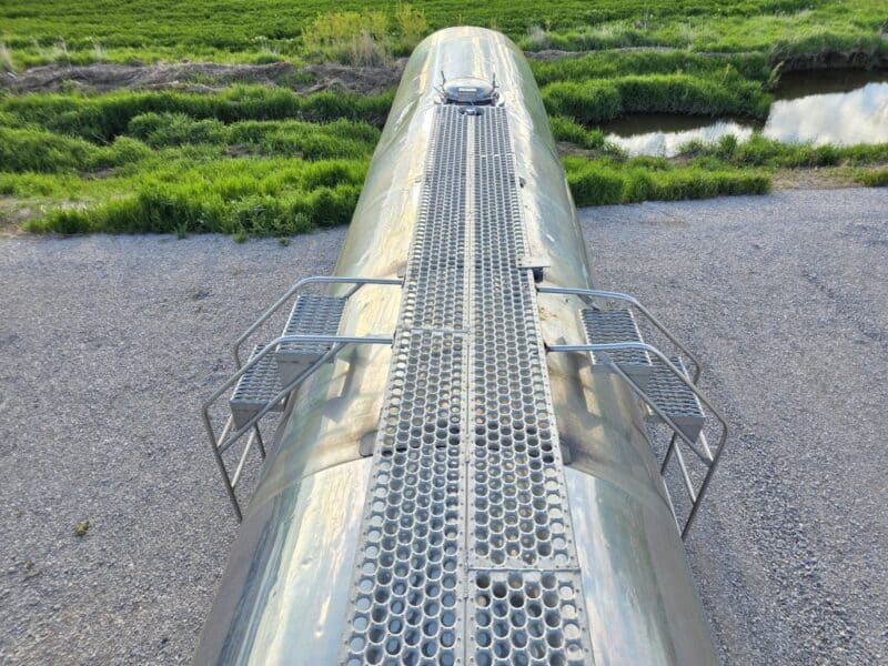 U-4842 1993 Bar-Bel 8000 Gallon Stainless Steel Semi Tanker