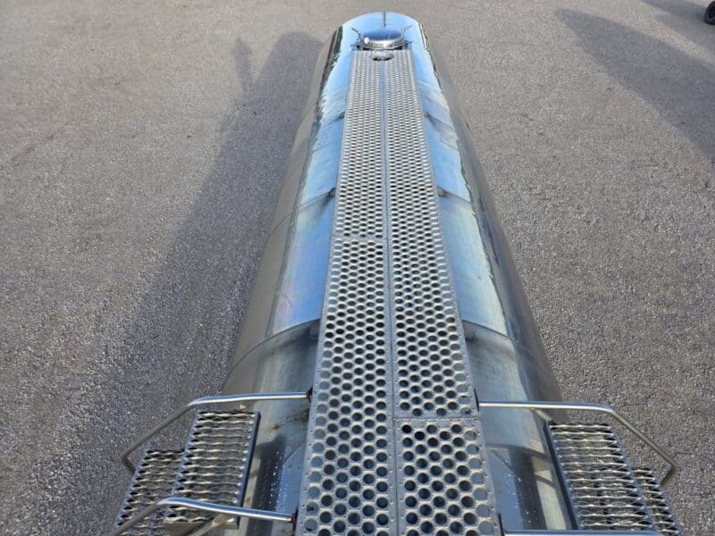 U-4842 1993 Bar-Bel 8000 Gallon Stainless Steel Semi Tanker