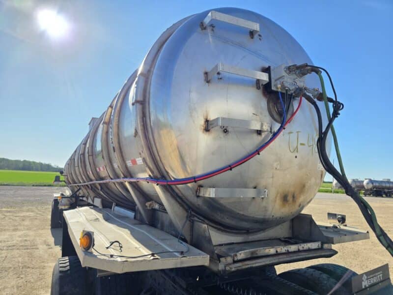 20″ Swivel Tube T-150 1990 Heil 7000 Gallon Stainless Steel Semi Tanker