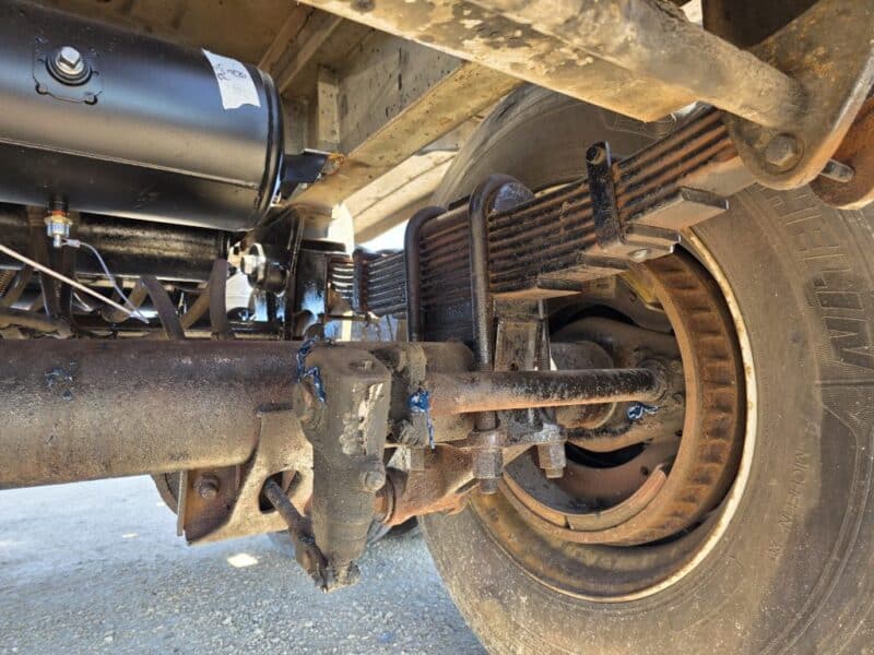 20″ Swivel Tube T-150 1990 Heil 7000 Gallon Stainless Steel Semi Tanker