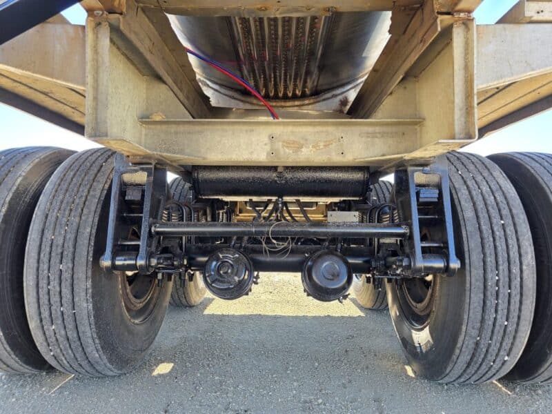 20″ Swivel Tube T-150 1990 Heil 7000 Gallon Stainless Steel Semi Tanker