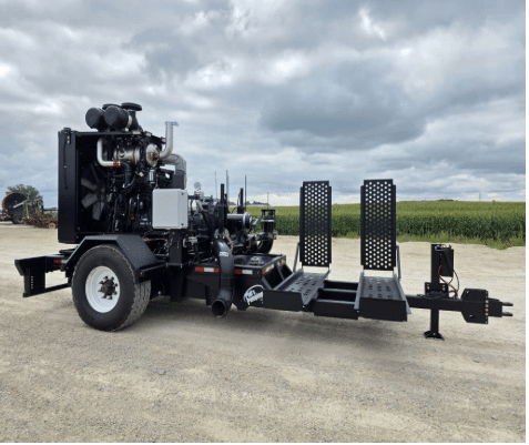 High-performance diesel-powered liquid manure pump designed for continuous, high-volume dragline operations.