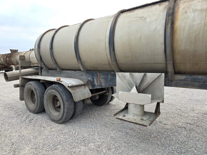 U-4854 1981 Brenner 6500 Gallon Stainless Steel Semi Tanker