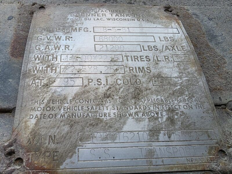 U-4854 1981 Brenner 6500 Gallon Stainless Steel Semi Tanker