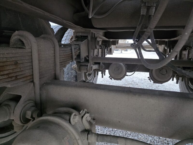 U-4854 1981 Brenner 6500 Gallon Stainless Steel Semi Tanker