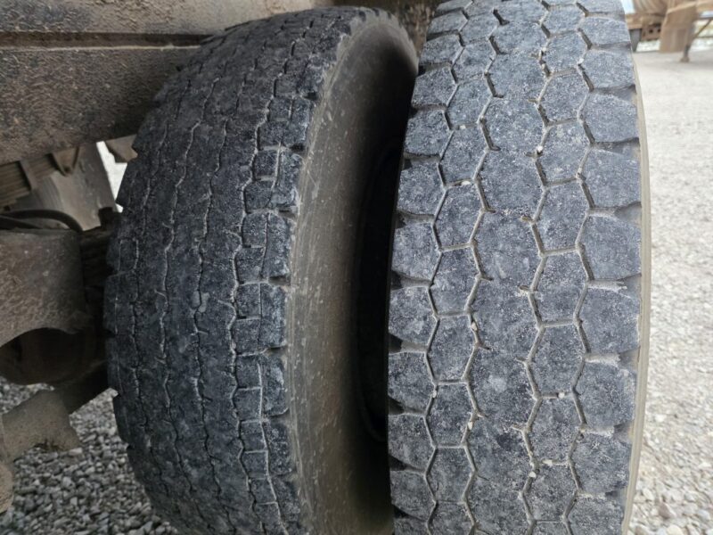 U-4854 1981 Brenner 6500 Gallon Stainless Steel Semi Tanker