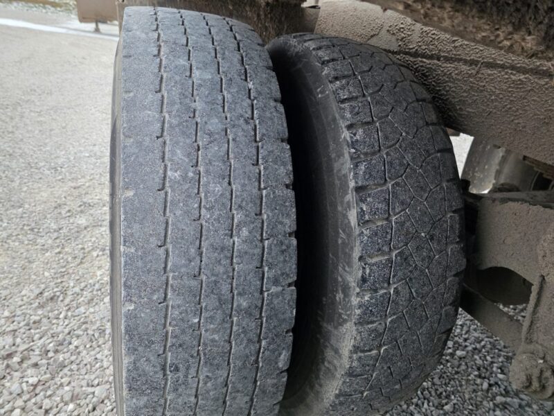 U-4854 1981 Brenner 6500 Gallon Stainless Steel Semi Tanker