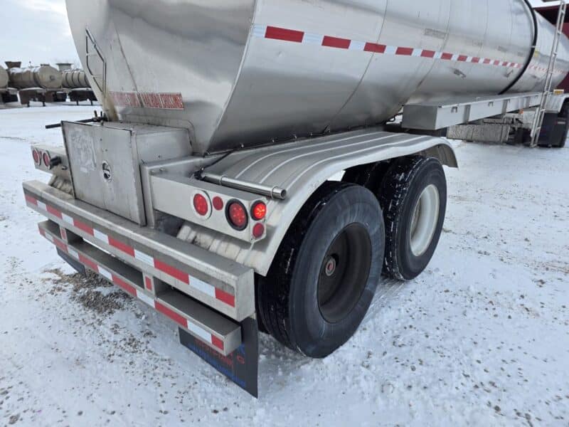 U-4852 1998 Polar 7000 Gallon Stainless Steel Semi Tanker