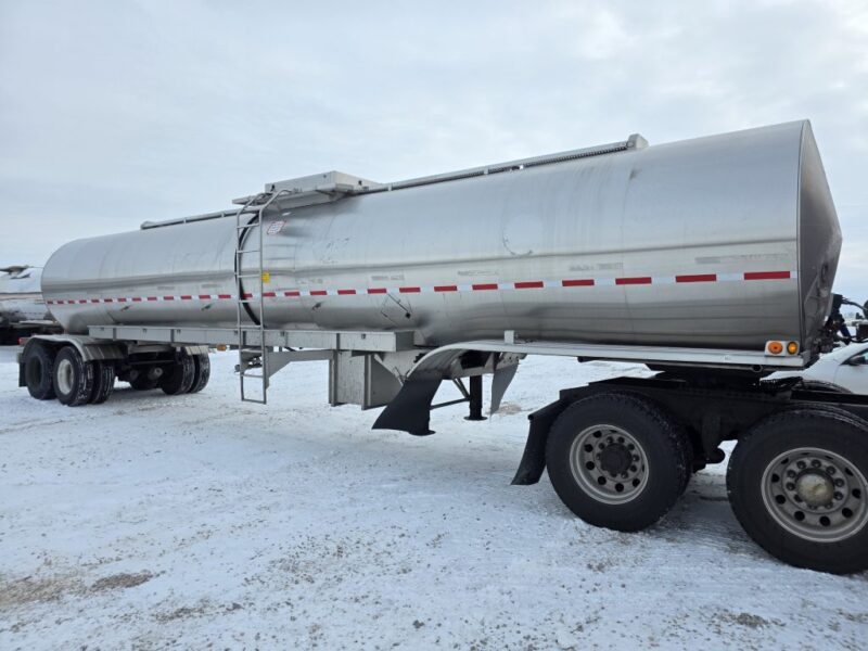 U-4852 1998 Polar 7000 Gallon Stainless Steel Semi Tanker