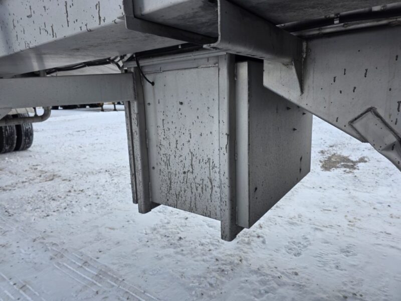 U-4852 1998 Polar 7000 Gallon Stainless Steel Semi Tanker