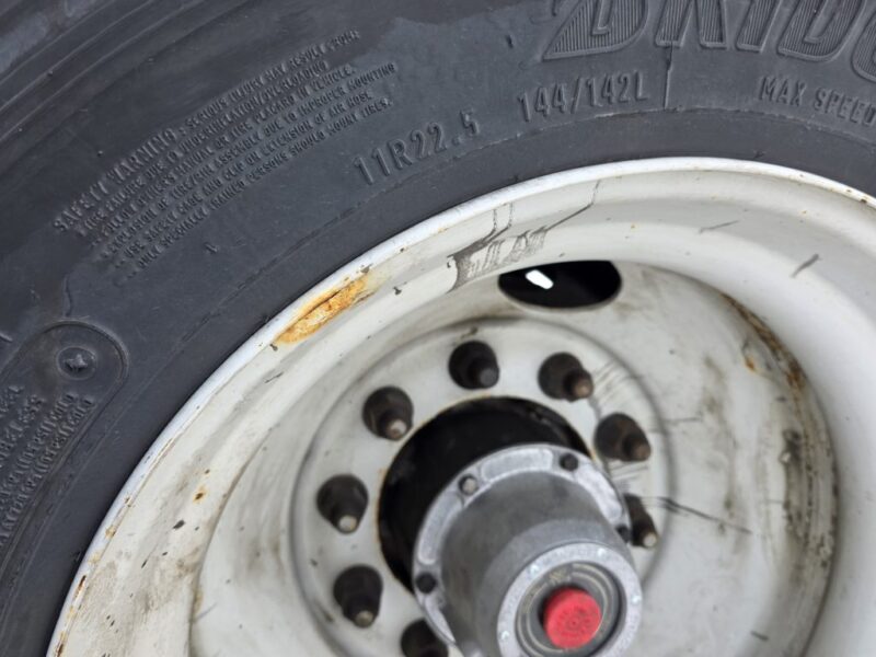 U-4852 1998 Polar 7000 Gallon Stainless Steel Semi Tanker