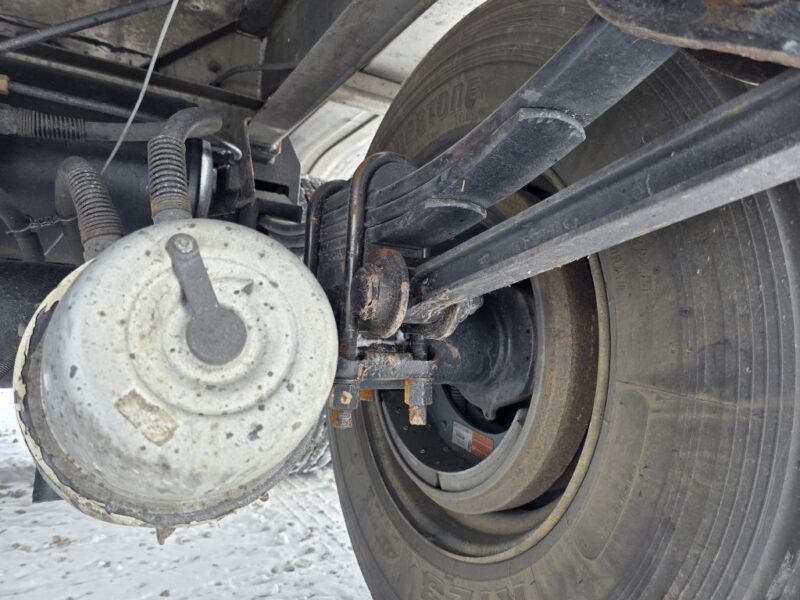 U-4852 1998 Polar 7000 Gallon Stainless Steel Semi Tanker