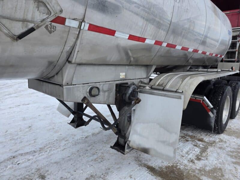 U-4853 1991 Brenner 6700 Gallon Stainless Steel Semi Tanker