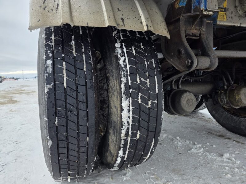 U-4853 1991 Brenner 6700 Gallon Stainless Steel Semi Tanker