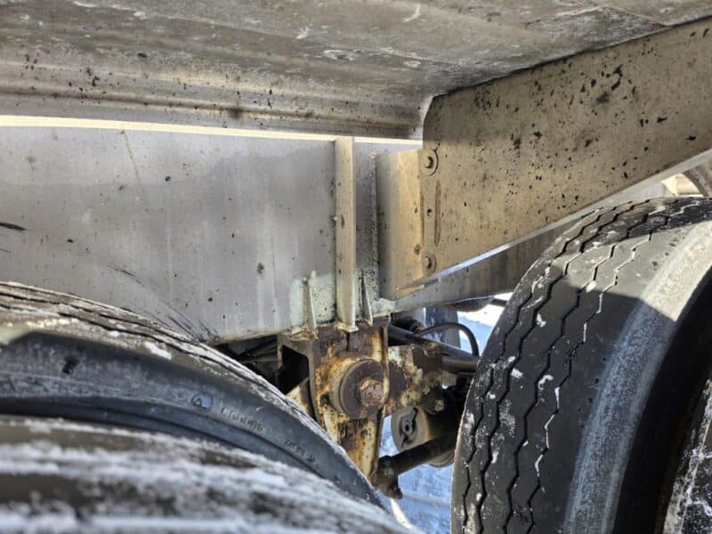 U-4858 1987 Fruehauf 6500 Gallon Stainless Steel Semi Tanker