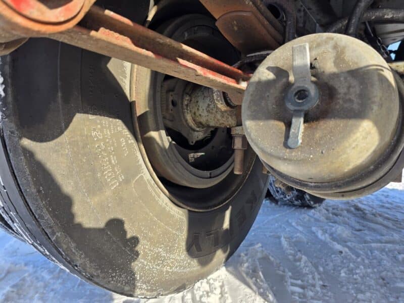 U-4858 1987 Fruehauf 6500 Gallon Stainless Steel Semi Tanker