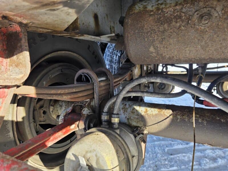 U-4858 1987 Fruehauf 6500 Gallon Stainless Steel Semi Tanker