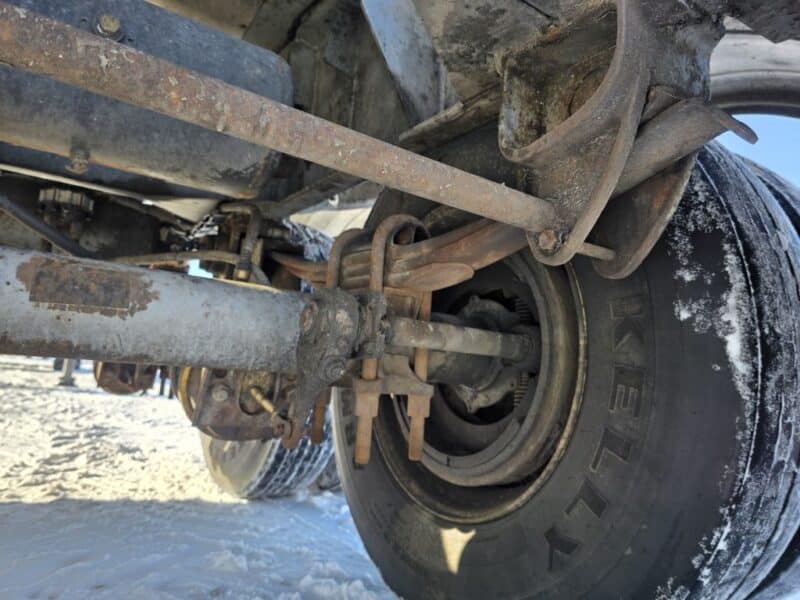 U-4858 1987 Fruehauf 6500 Gallon Stainless Steel Semi Tanker