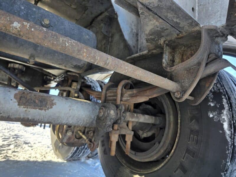 U-4858 1987 Fruehauf 6500 Gallon Stainless Steel Semi Tanker