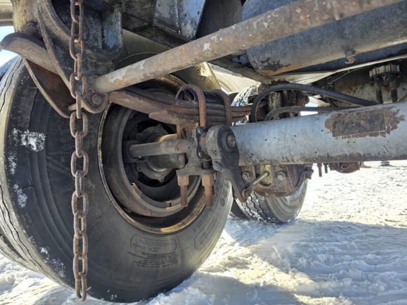 U-4858 1987 Fruehauf 6500 Gallon Stainless Steel Semi Tanker