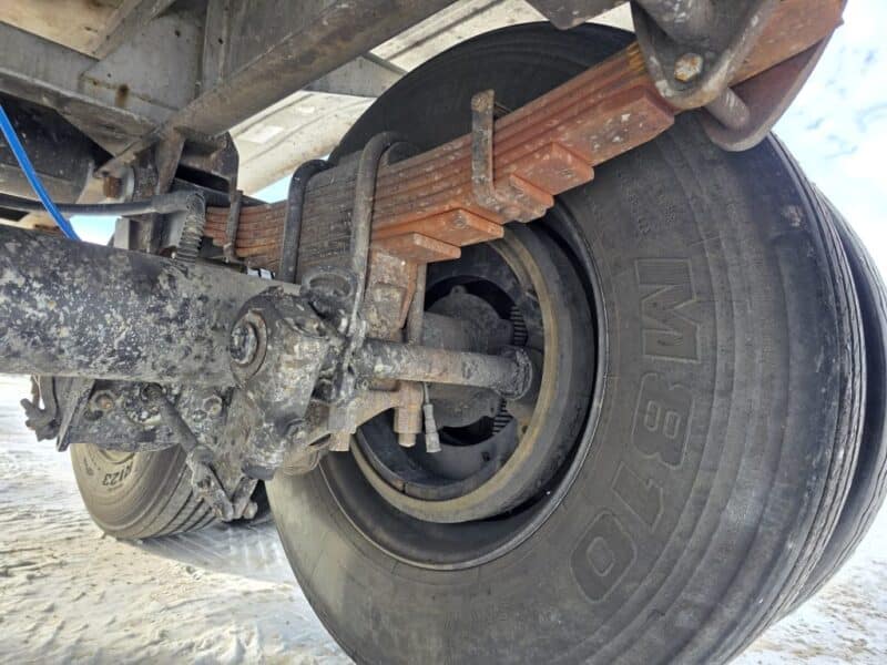 U-4851 1990 Heil 7000 Gallon Stainless Steel Semi Tanker