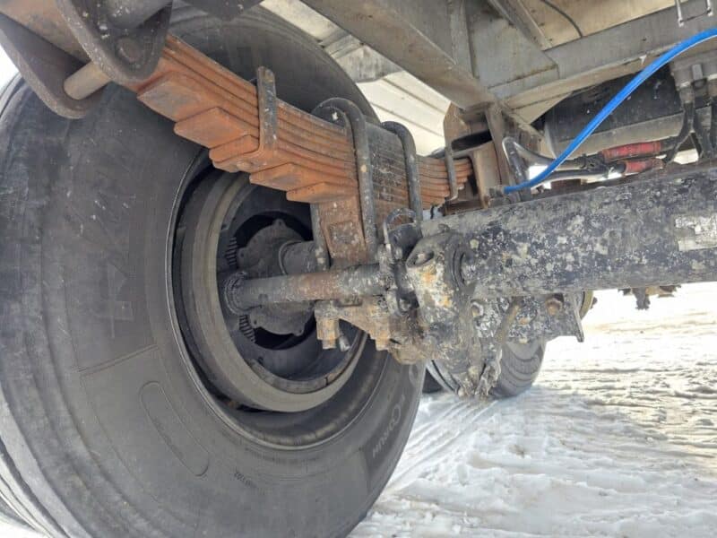 U-4851 1990 Heil 7000 Gallon Stainless Steel Semi Tanker