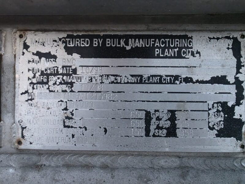 U-4856 1998 Bulk 7000 Gallon Stainless Steel Semi Tanker